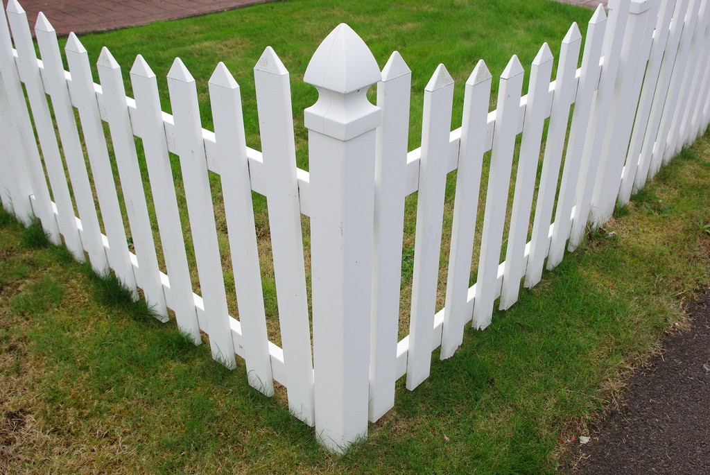 Benefits of Choosing Fencing Contractors in Oxford